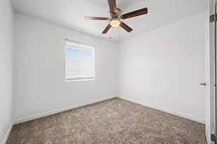 3519 W Orchid Ln, Phoenix, AZ 85051 - Photo 22