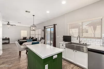 32 W Desert Vista Trail, San Tan Valley, AZ 85143 - Photo 10