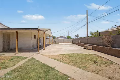 2031 N 37th Drive, Phoenix, AZ 85009 - Photo 38