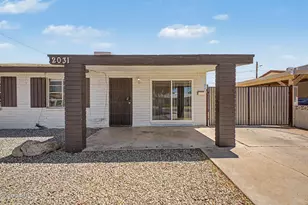 2031 N 37th Dr, Phoenix, AZ 85009 - Photo 4