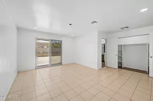 2031 N 37th Dr, Phoenix, AZ 85009 - Photo 14