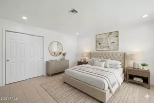 2031 N 37th Dr, Phoenix, AZ 85009 - Photo 14