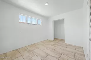 2031 N 37th Dr, Phoenix, AZ 85009 - Photo 22