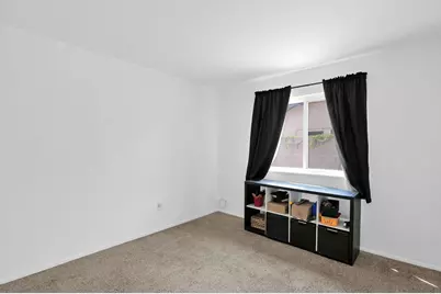 2420 W Mandalay Lane, Phoenix, AZ 85023 - Photo 12