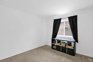 2420 W Mandalay Ln, Phoenix, AZ 85023 - Photo 12