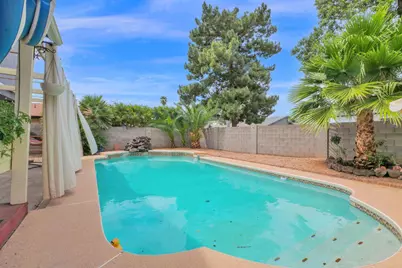 2420 W Mandalay Lane, Phoenix, AZ 85023 - Photo 32