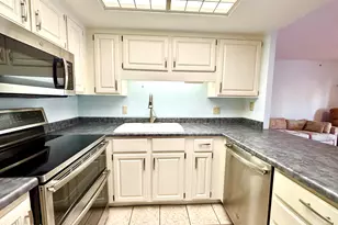 10330 W Thunderbird Blvd, Sun City, AZ 85351 - Photo 8