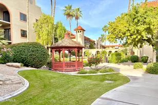 10330 W Thunderbird Blvd, Sun City, AZ 85351 - Photo 8