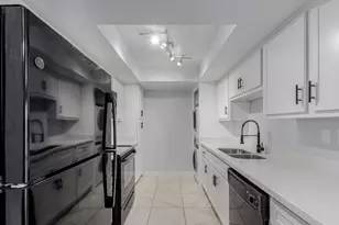 10444 N 69th St, Paradise Valley, AZ 85253 - Photo 6