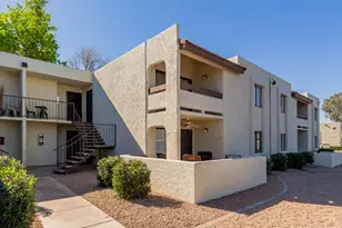10444 N 69th St, Paradise Valley, AZ 85253 - Photo 2