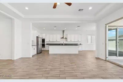 15718 W Adams Street, Goodyear, AZ 85338 - Photo 2