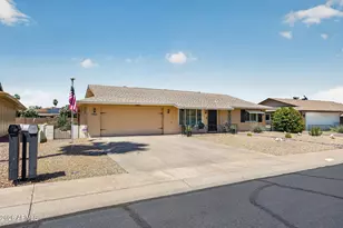 19826 N Signal Butte Cir, Sun City, AZ 85373 - Photo 14