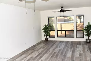 1019 E Desert Cove Ave, Phoenix, AZ 85020 - Photo 28