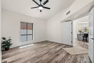 1019 E Desert Cove Ave, Phoenix, AZ 85020 - Photo 34