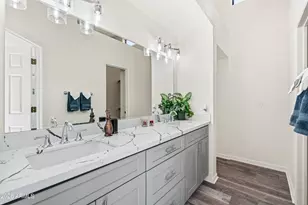 1019 E Desert Cove Ave, Phoenix, AZ 85020 - Photo 14