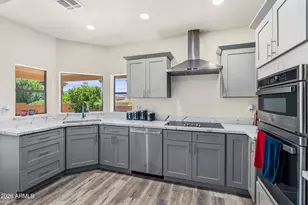 1019 E Desert Cove Ave, Phoenix, AZ 85020 - Photo 8