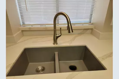 519 W Kings Avenue, Phoenix, AZ 85023 - Photo 6