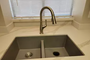 519 W Kings Ave, Phoenix, AZ 85023 - Photo 6