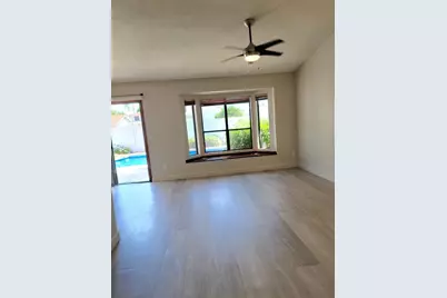 519 W Kings Avenue, Phoenix, AZ 85023 - Photo 10