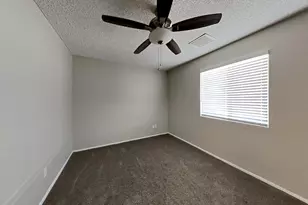 2018 W Meadow Dr, Phoenix, AZ 85023 - Photo 12
