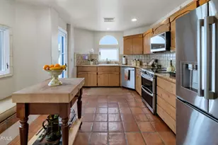 3302 E Campbell Ave, Phoenix, AZ 85018 - Photo 14