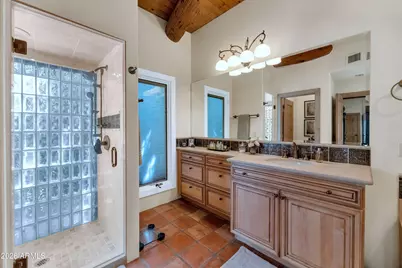 3302 E Campbell Avenue #2, Phoenix, AZ 85018 - Photo 22