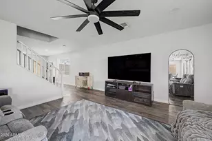 23219 North 21st Pl, Phoenix, AZ 85024 - Photo 6