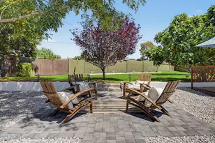 302 E Harmont Dr, Phoenix, AZ 85020 - Photo 58
