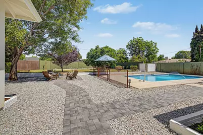 302 E Harmont Drive, Phoenix, AZ 85020 - Photo 52