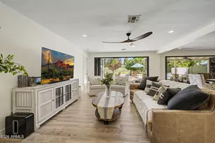 302 E Harmont Dr, Phoenix, AZ 85020 - Photo 20