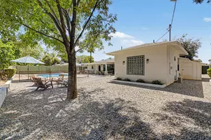 302 E Harmont Dr, Phoenix, AZ 85020 - Photo 62