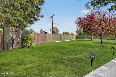 302 E Harmont Drive, Phoenix, AZ 85020 - Photo 64