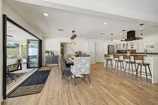 302 E Harmont Dr, Phoenix, AZ 85020 - Photo 14