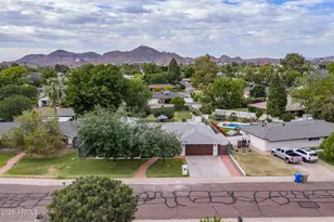 302 E Harmont Dr, Phoenix, AZ 85020 - Photo 1
