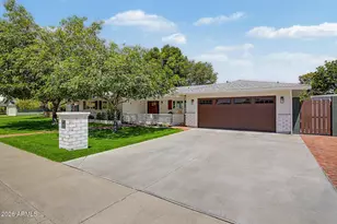 302 E Harmont Dr, Phoenix, AZ 85020 - Photo 8