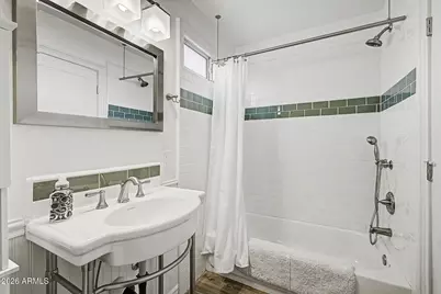 302 E Harmont Drive, Phoenix, AZ 85020 - Photo 40