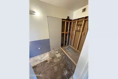 3727 W Banff Lane, Phoenix, AZ 85053 - Photo 14
