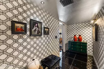 6502 N Central Avenue #D402, Phoenix, AZ 85012 - Photo 12