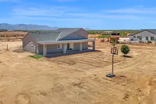 21028 N Denver Hill Dr, Wittmann, AZ 85361 - Photo 10