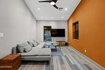 358 E Whitton Avenue, Phoenix, AZ 85012 - Photo 16
