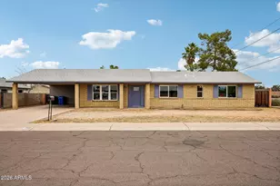 1902 W Topeka Dr, Phoenix, AZ 85027 - Photo 8