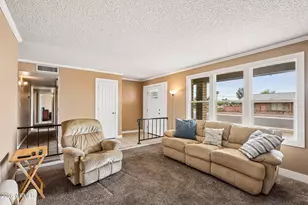 1902 W Topeka Dr, Phoenix, AZ 85027 - Photo 10