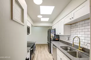 2048 W Joan De Arc Ave, Phoenix, AZ 85029 - Photo 16