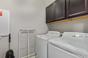 7919 S 8th Way, Phoenix, AZ 85042 - Photo 32