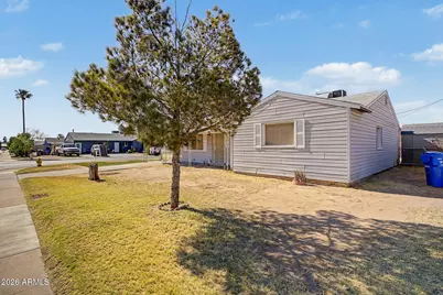 7812 W Clarendon Avenue, Phoenix, AZ 85033 - Photo 6