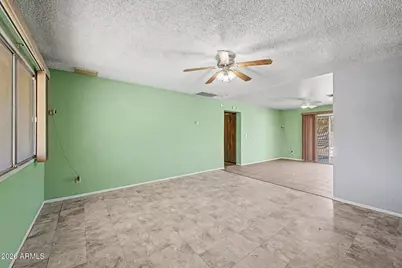 7812 W Clarendon Avenue, Phoenix, AZ 85033 - Photo 8