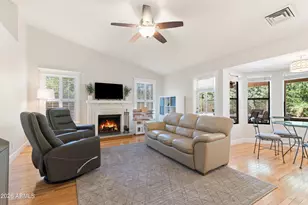 9022 S Ash Ave, Tempe, AZ 85284 - Photo 4