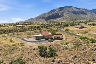 6027 E Andalusian Ct, Hereford, AZ 85615 - Photo 4