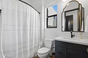822 E Hopi Trail, Phoenix, AZ 85042 - Photo 18