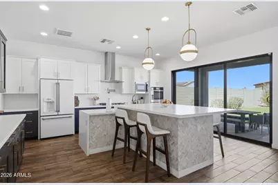 822 E Hopi Trail, Phoenix, AZ 85042 - Photo 2